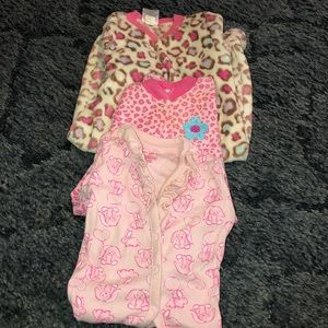 💓Bundle of 3 footie pajamas💓